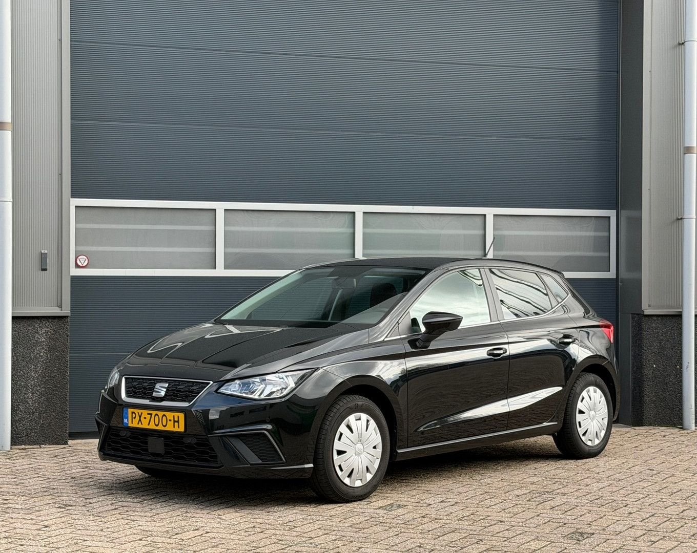 Seat Ibiza 1.0 TSI Style Business Intense bj.2017 Camera|Nav, Handgeschakeld, Grijs, Onderhoudsboekje, Electronic Stability Program (ESP)