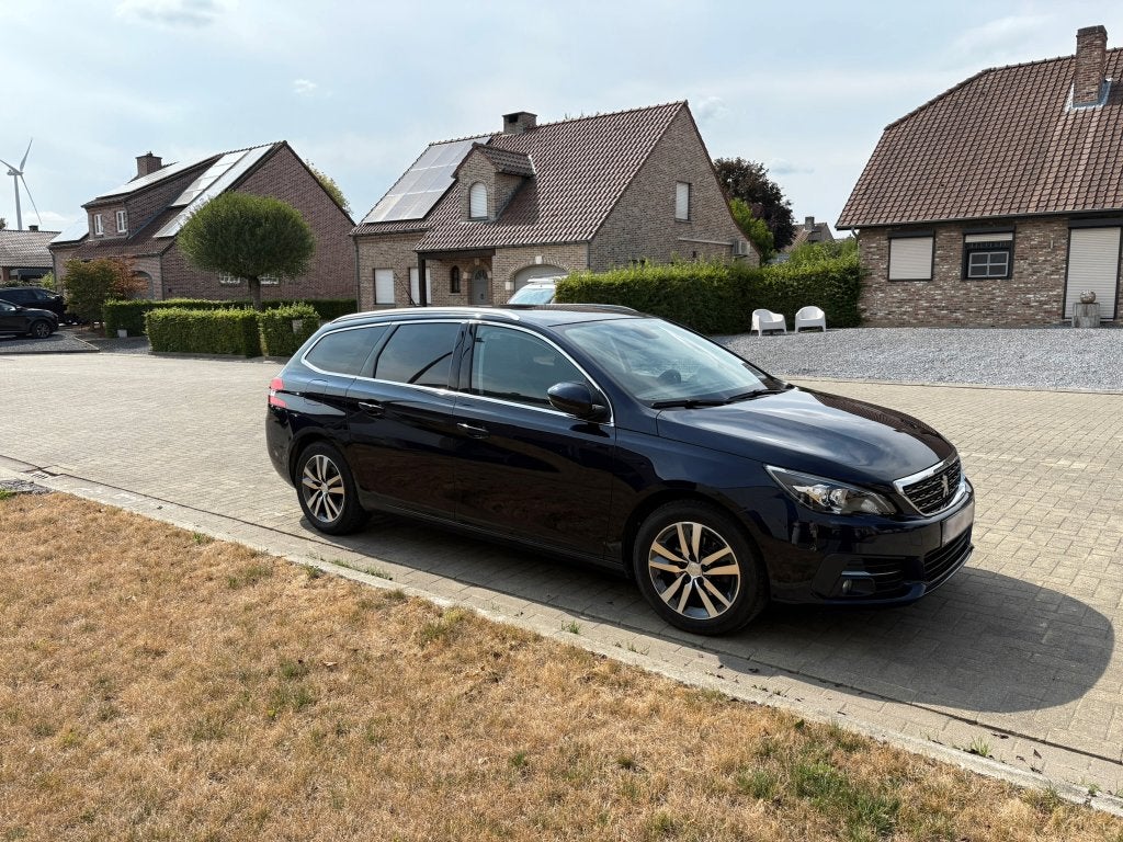 Peugeot 308 SW 1.2 - 2020 - 120 000 km, Autos, Peugeot, Achat, Euro 6, Noir, 5 portes