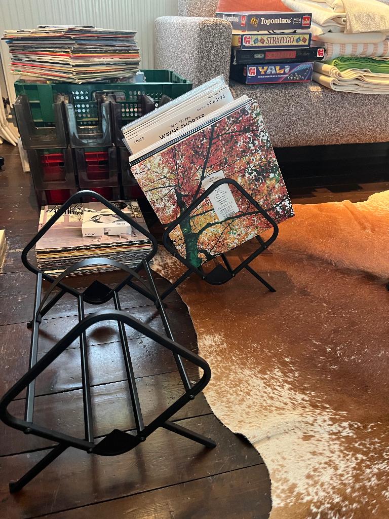 LP vinyl rekjes in metaal 2 stuks, Ophalen, Zo goed als nieuw