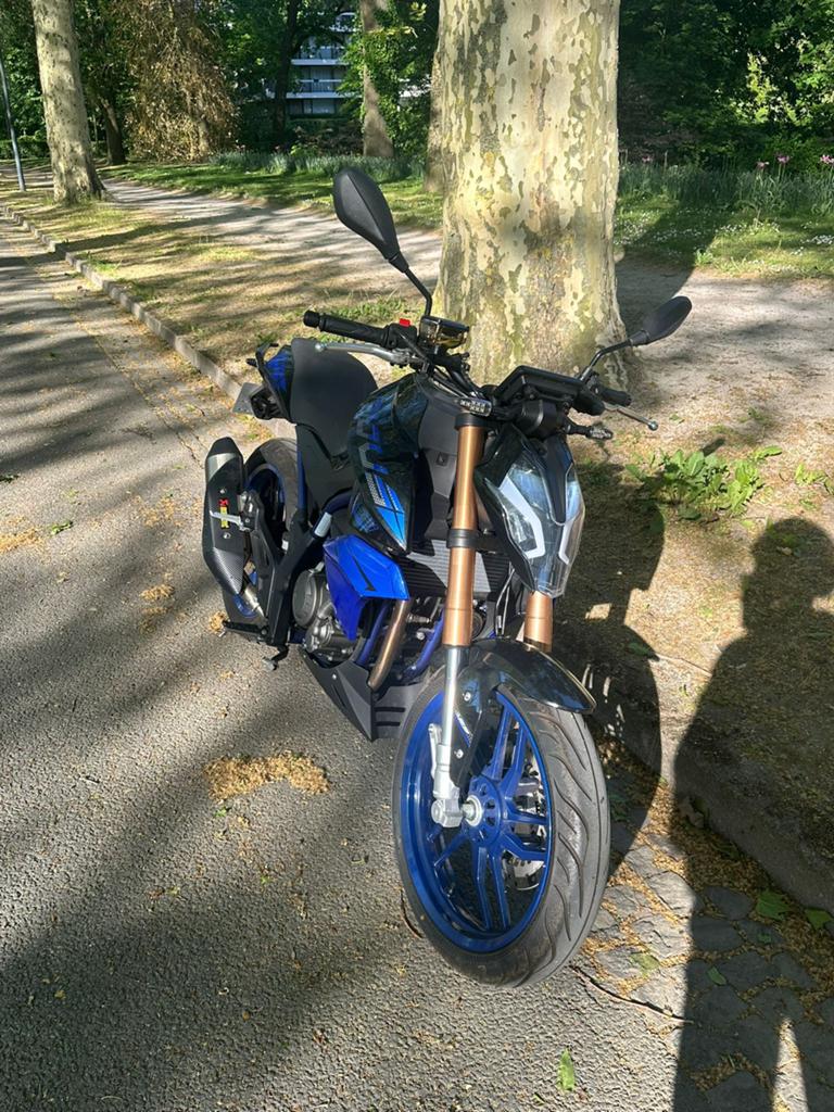 Moto mt 2021 - akrapovic, Motoren, Nieuw, Particulier, Handgeschakeld, Minimaal motorrijbewijs A1