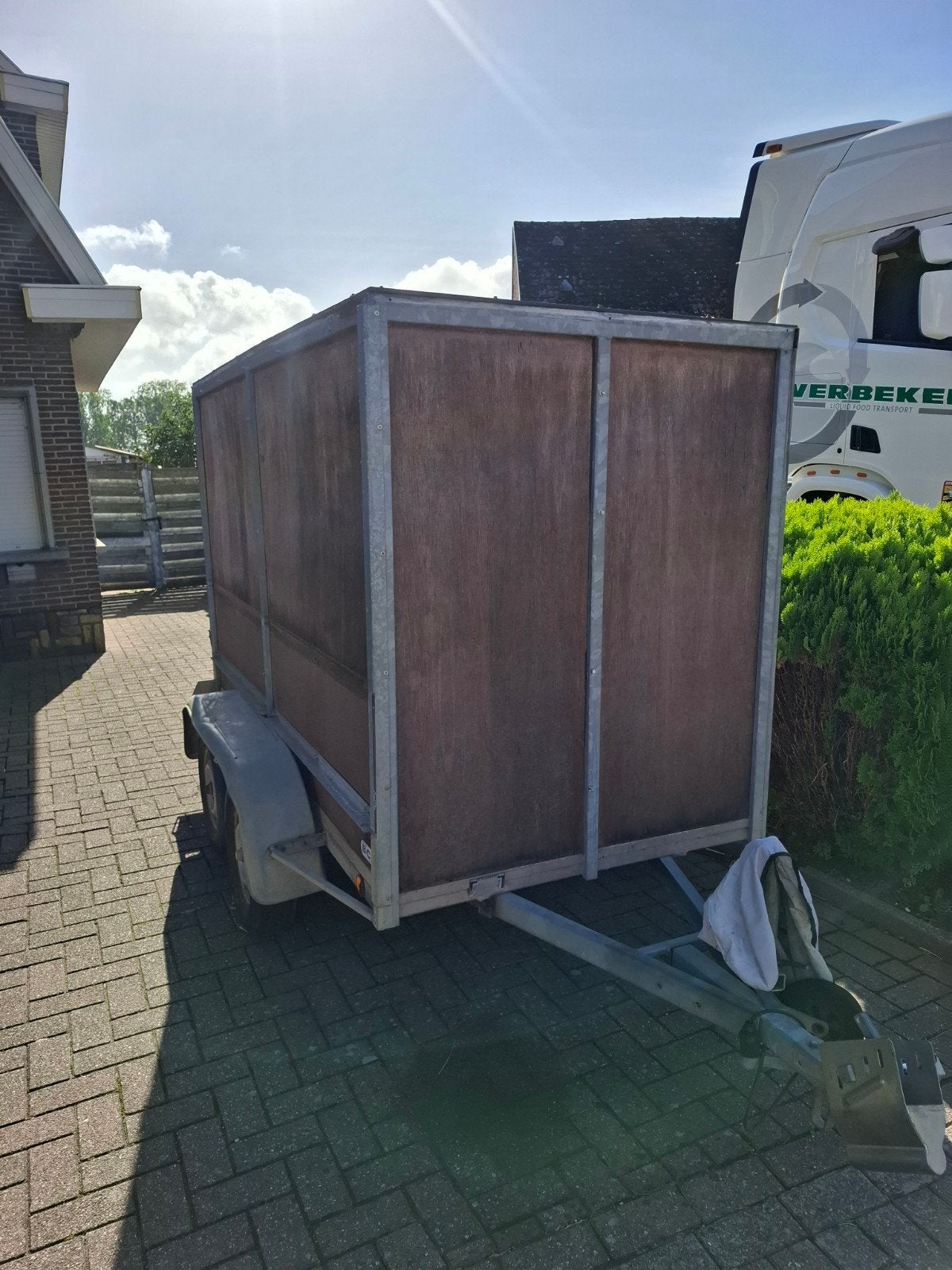 gesloten aanhangwagen, Enlèvement