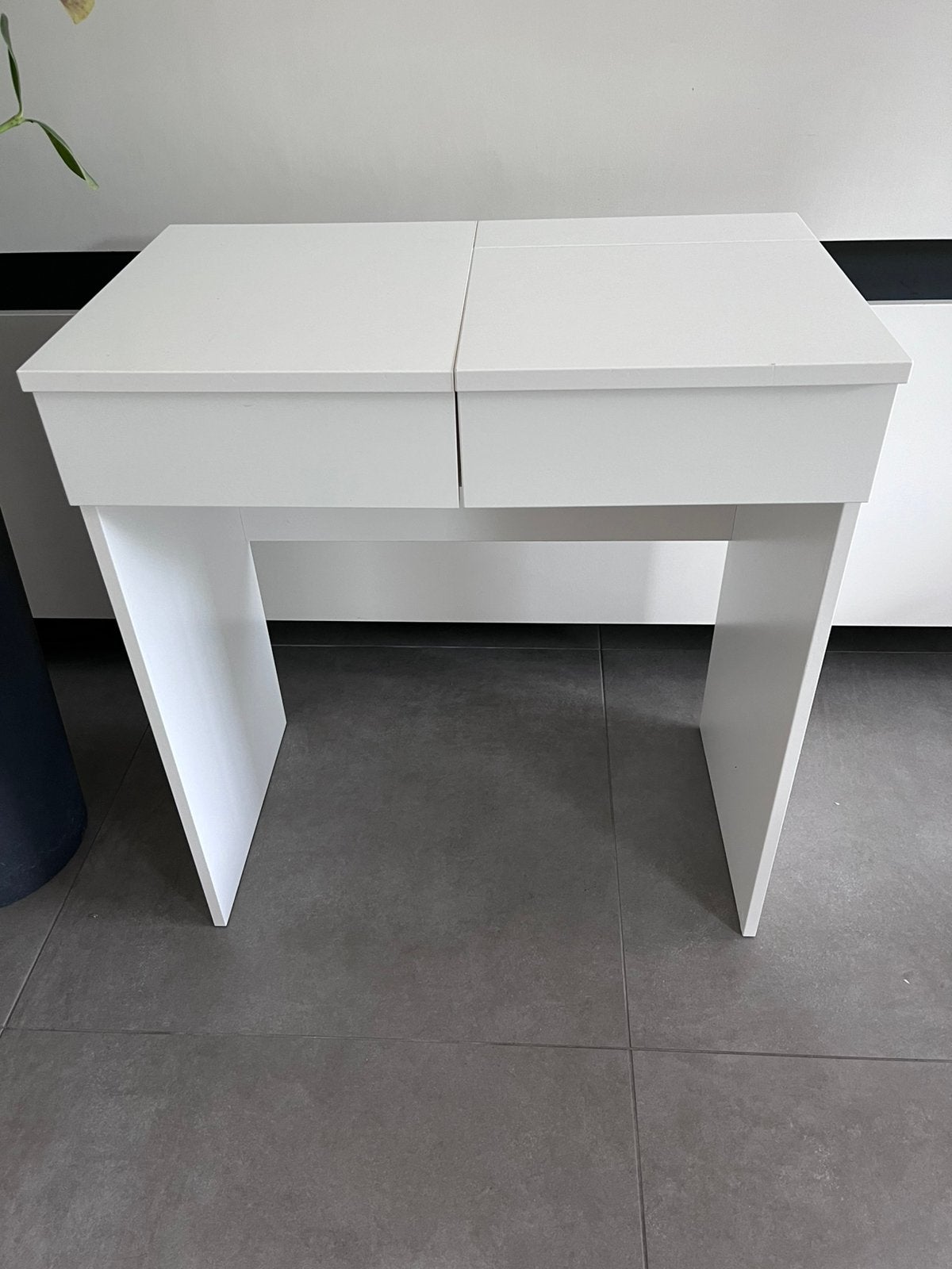 Coiffeuse blanche Ikea 40 x 70 cm, Maison & Meubles, Tables | Coiffeuses, Moins de 100 cm, Enlèvement, Utilisé, 50 à 100 cm
