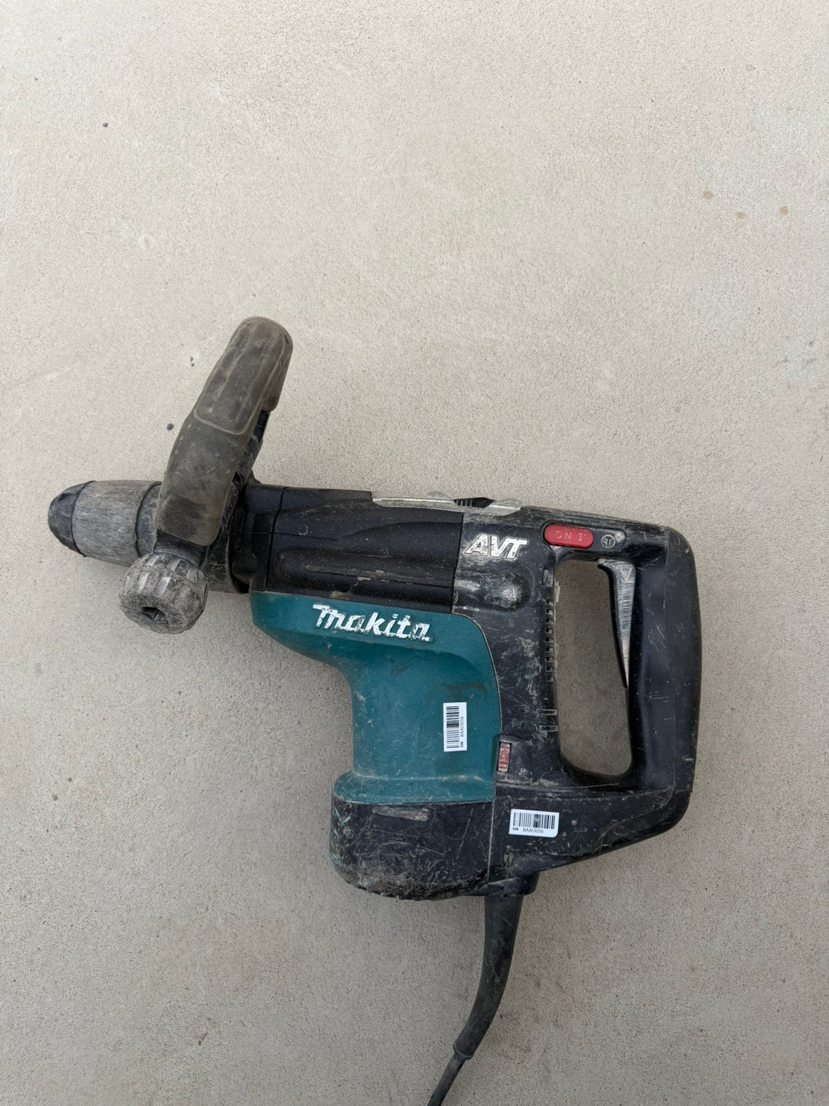 Makita HM0871C elektrische versnipperaar, Doe-het-zelf en Bouw, Ophalen, Gebruikt, 600 watt of meer, Variabele snelheid