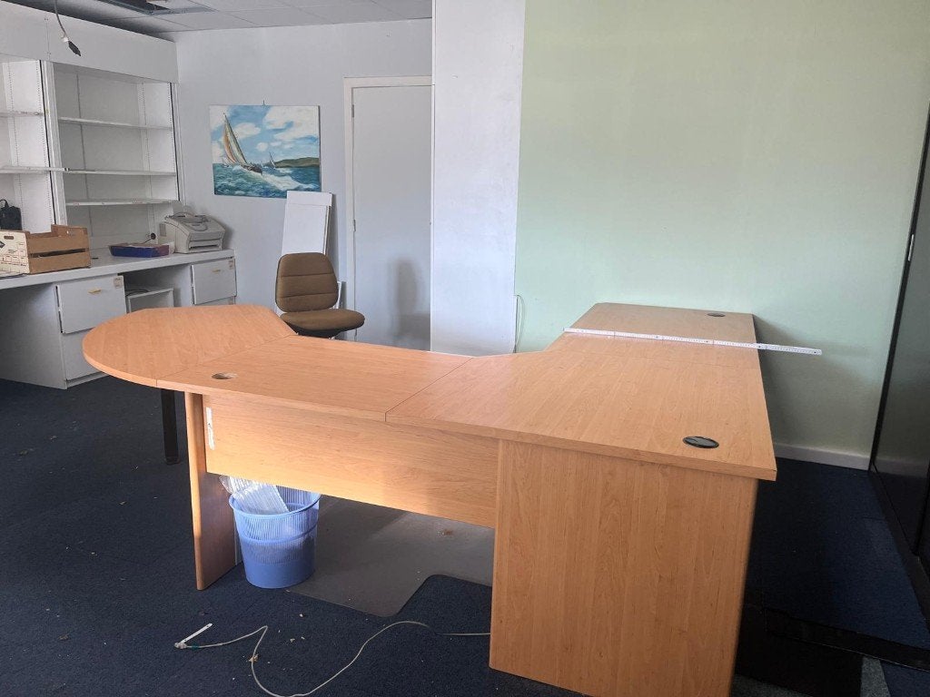 bureel, Huis en Inrichting, Bureaus, Ophalen, Gebruikt, Spaanplaat of MDF, Hoekbureau