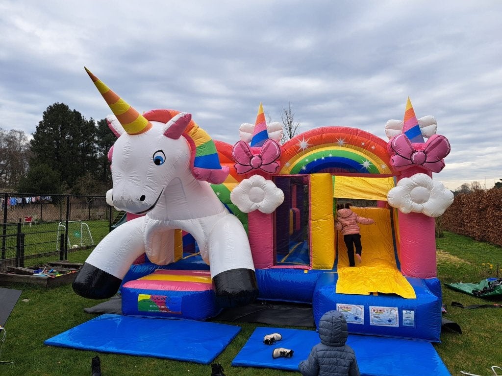 Unicorn springkasteel te huur, Enlèvement
