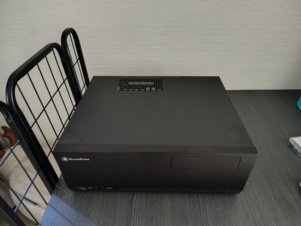 Silverstone GB09B HTPC, Computers en Software, Ophalen, Zo goed als nieuw