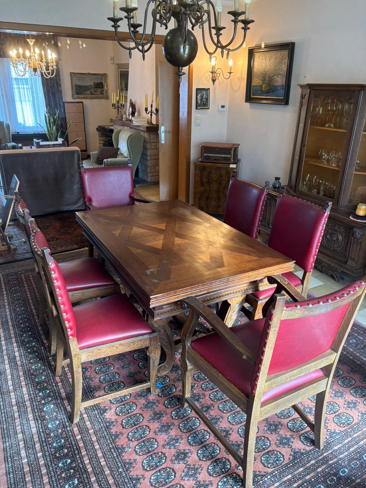 Massief houten tafel en 6 stoelen, Huis en Inrichting, Ophalen, Zo goed als nieuw