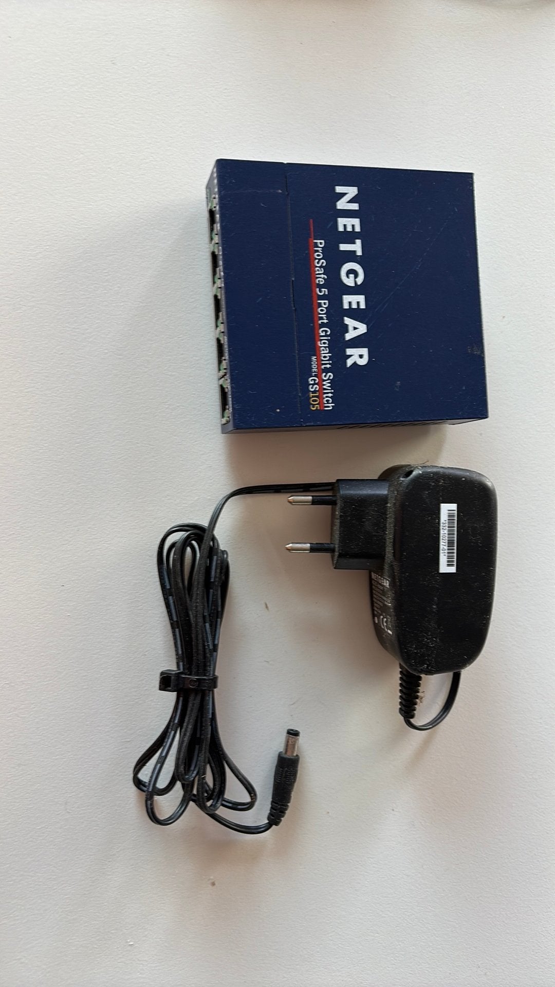 Netgear prosafe 5 port GS105, Computers en Software, Netwerk switches, Ophalen of Verzenden, Zo goed als nieuw