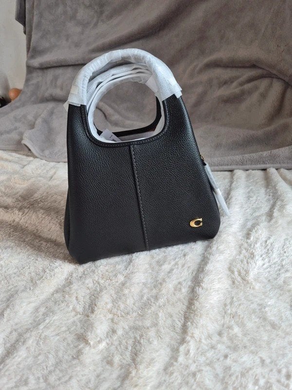 Coach Lana 23, noir, cuir grainé, intérieur en cuir., Bijoux, Sacs & Beauté, Sacs | Sacs Femme, Noir, Enlèvement ou Envoi