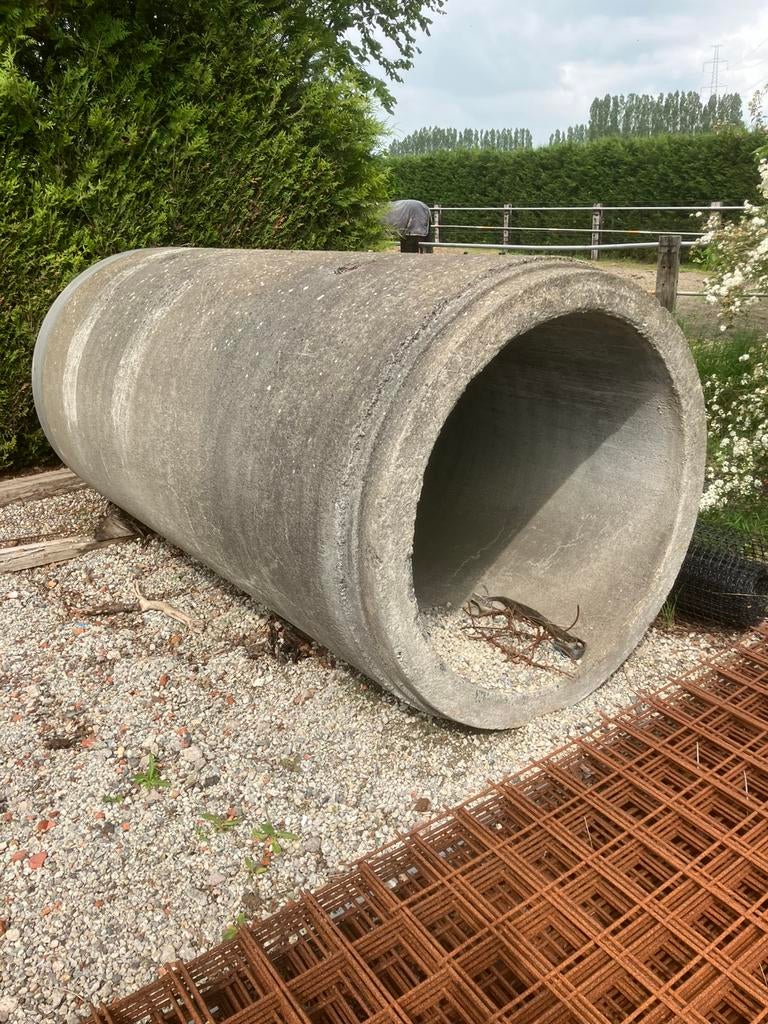 betonbuis gratis (kan rechtop als waterput dienen), Ophalen, Zo goed als nieuw, Overige materialen