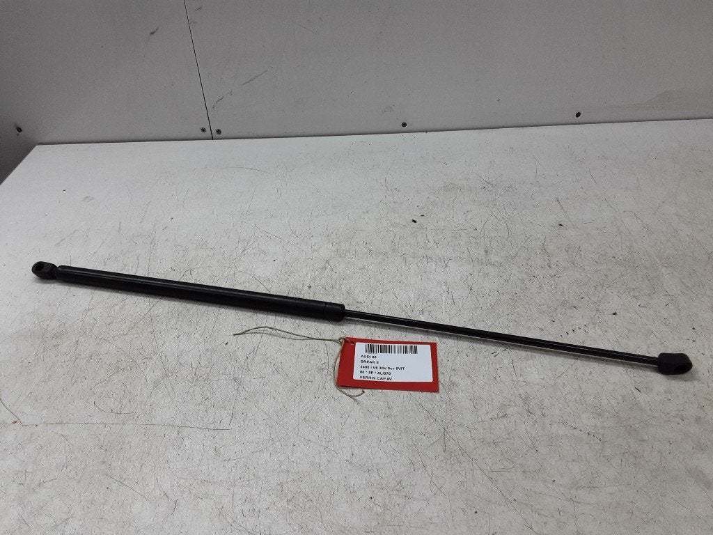 VERIN DE CAPOT Audi A6 Avant (C5) (01-1997/01-2005), Mevr. I. Hauben, Audi, Utilisé, Rue de l'Espoir 34 34
4030  GRIVEGNÉE, BE