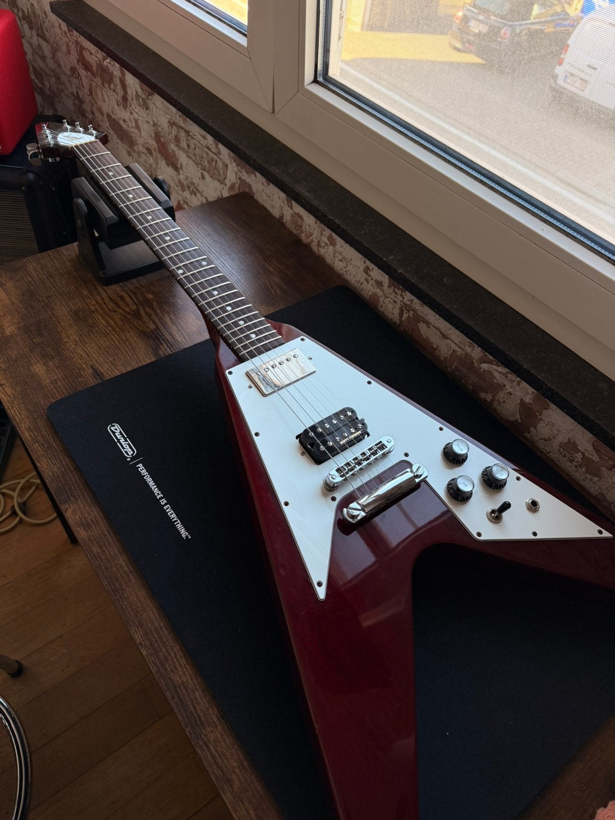 Gibson flying V ‘67 reissue (1994), Muziek en Instrumenten, Ophalen, Gebruikt, Elektrisch, 5-snarig