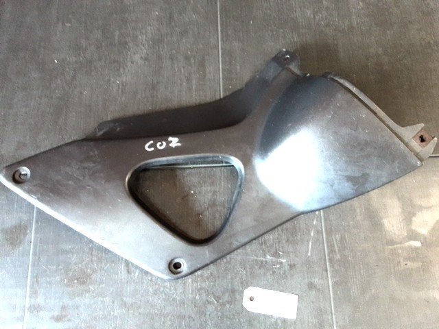 XL1000V 1999 - 2002 Honda Cover Cover onder zadel D1-58454, Motoren, Onderdelen | Honda