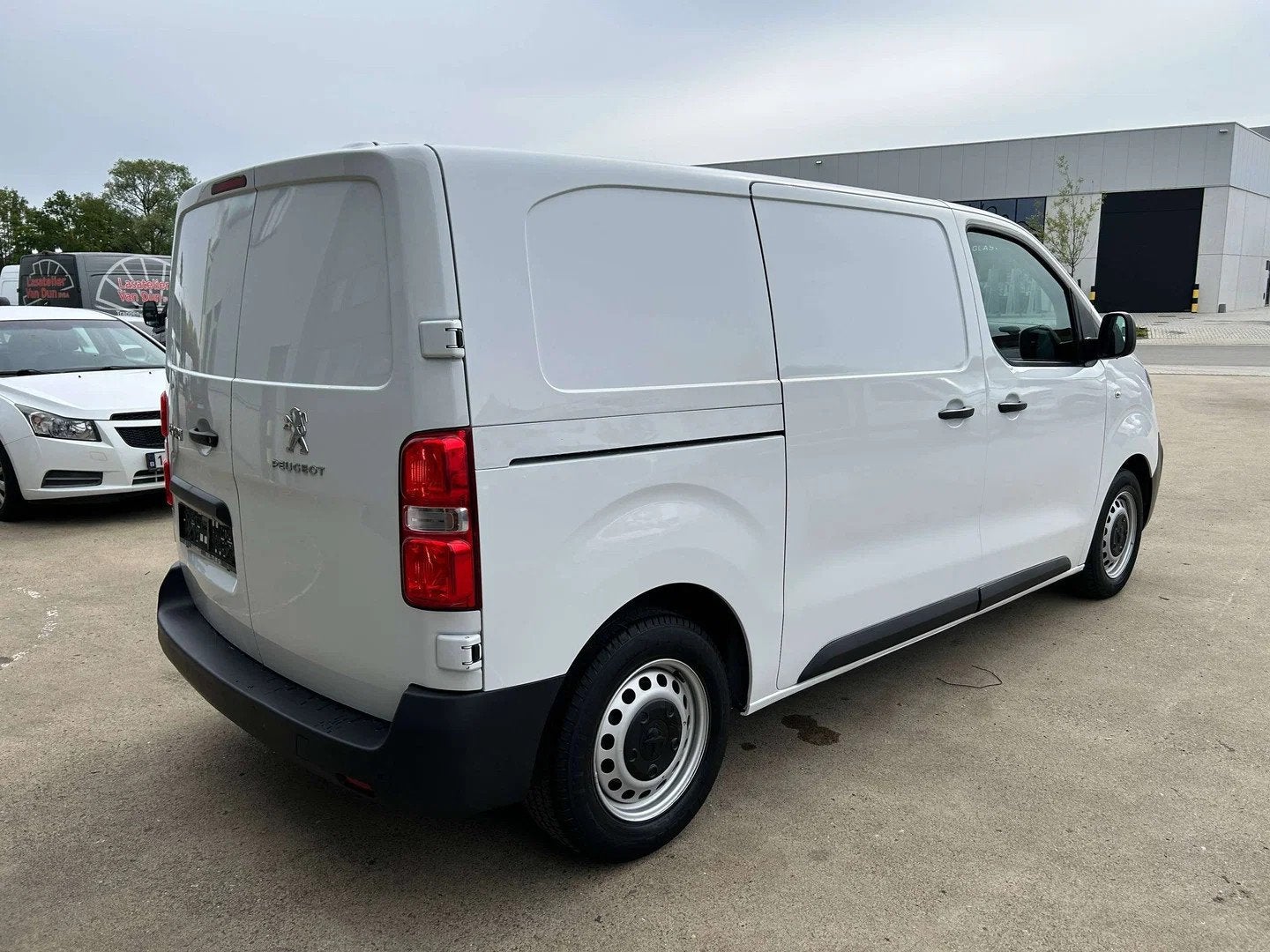Peugeot Expert 1.5 BlueHDi L2 Standard zie foto's word gekeu, https://public.car-pass.be/vhr/9bc75d1f-4862-4d8d-b55a-d4b7f1d8c97d