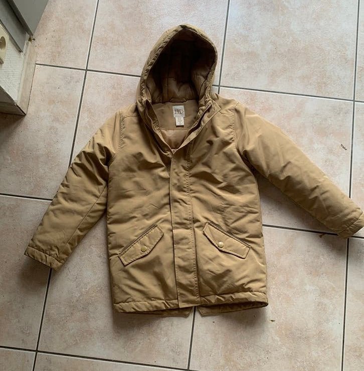 Beige Jas met kap L&D ( Lily & Dan) 134/140 kind  8-10 j., Kinderen en Baby's, Ophalen, Zo goed als nieuw, Jas