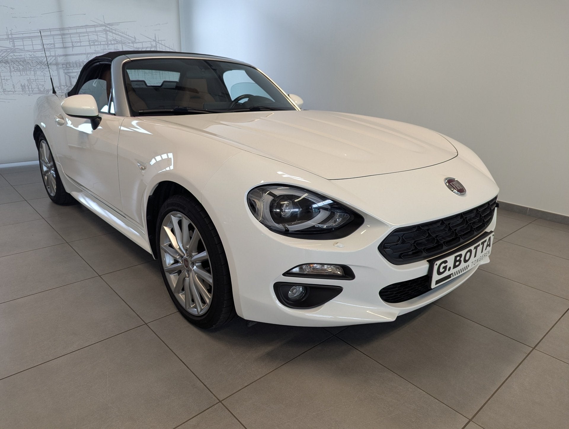 Fiat 124 Spider Lusso *Automaat *Bose*Carplay, Autos, Achat, Entreprise, Cabriolet, Automatique