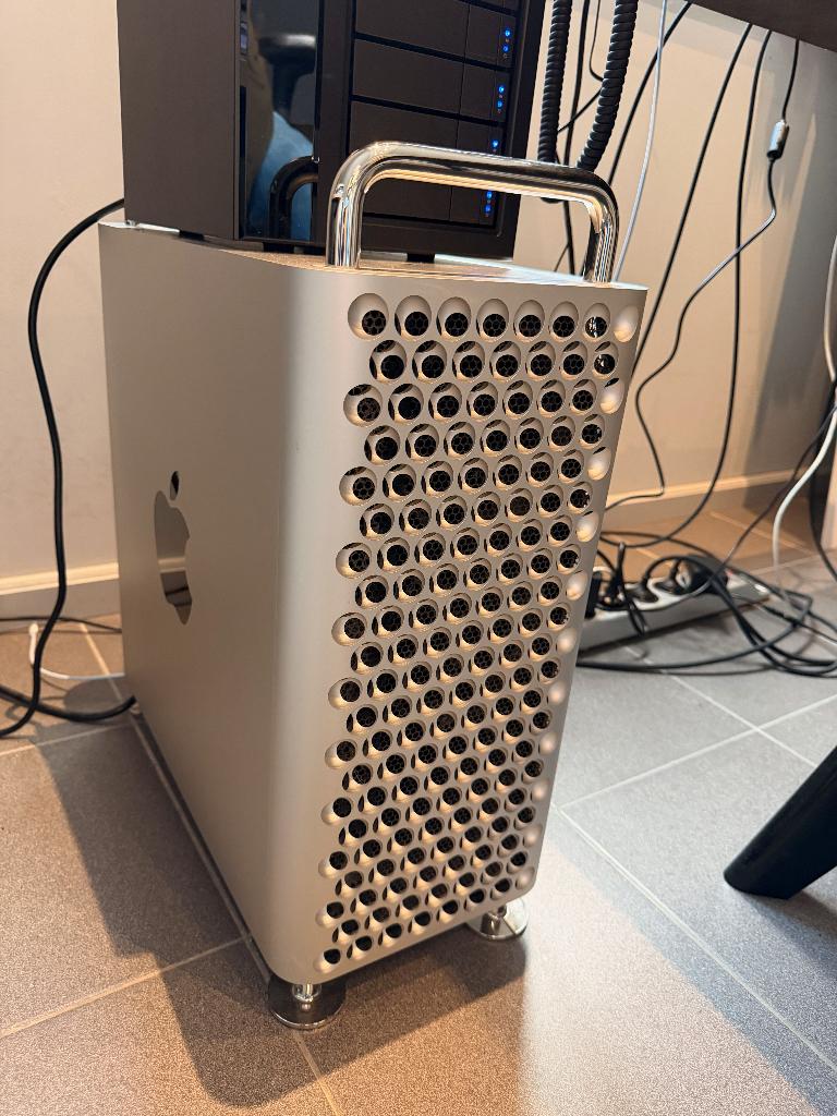 Mac Pro (28-core / 256GB RAM / Vega II), Informatique & Logiciels, 64 GB ou plus, SSD, Enlèvement, Utilisé