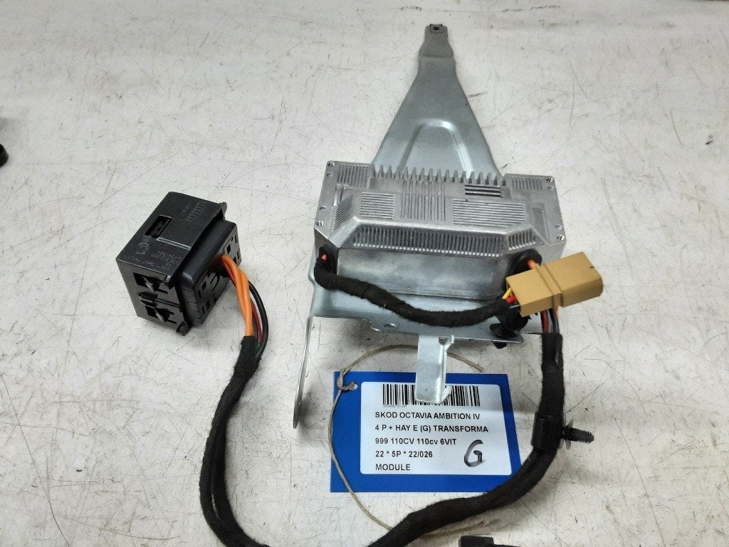 UNITE ELECTRONIQUE Skoda Octavia (NXAA) (3F0907155), Utilisé, Skoda