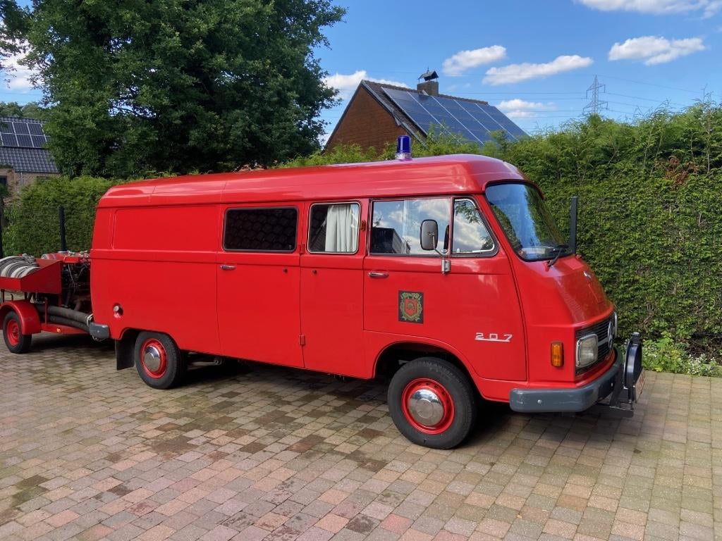 Camper / brandweerbus, Rouge, Achat, Boîte manuelle, Particulier