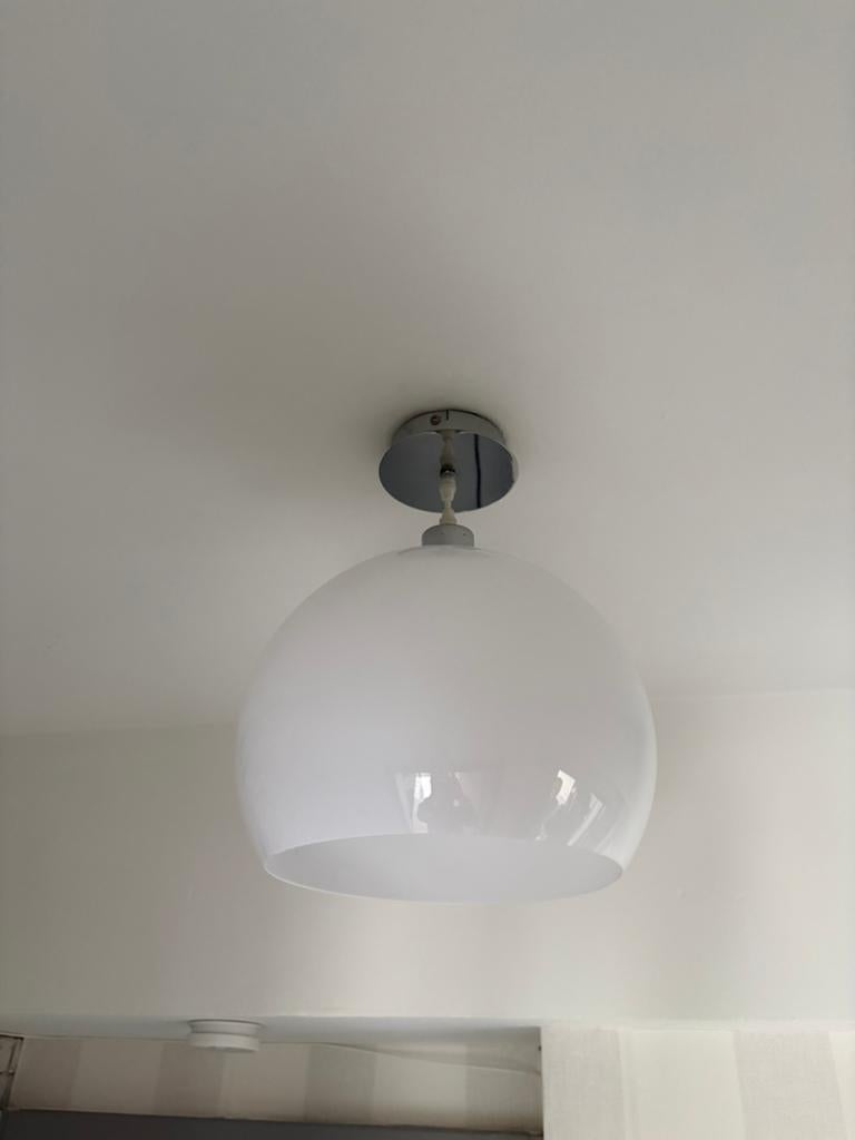 Lampe globe en plastique, Enlèvement, Comme neuf