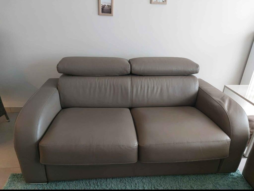 2 stijlvolle lederen zetels te koop. 1 met slaapfunctie, Huis en Inrichting, Zetels | Zetels, Zo goed als nieuw, Leer, Ophalen