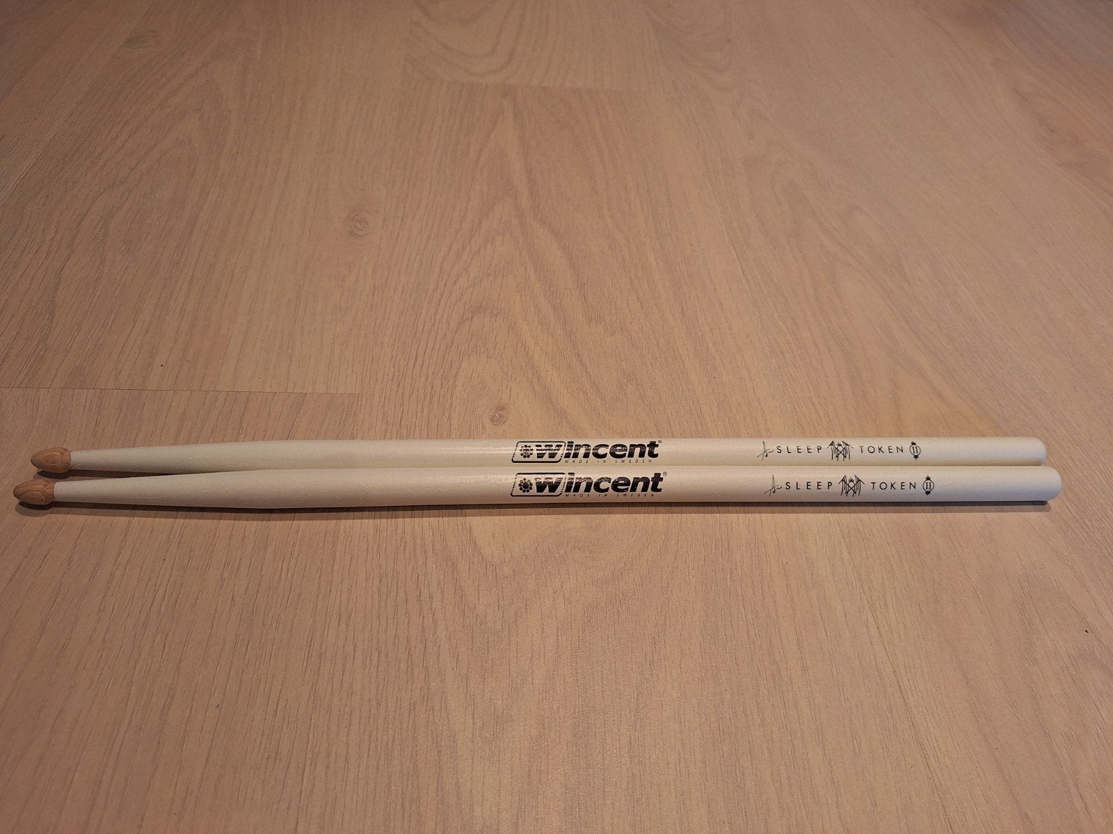 Sleep token II signature drumsticks (white)

Limited edition, Ophalen of Verzenden, Nieuw