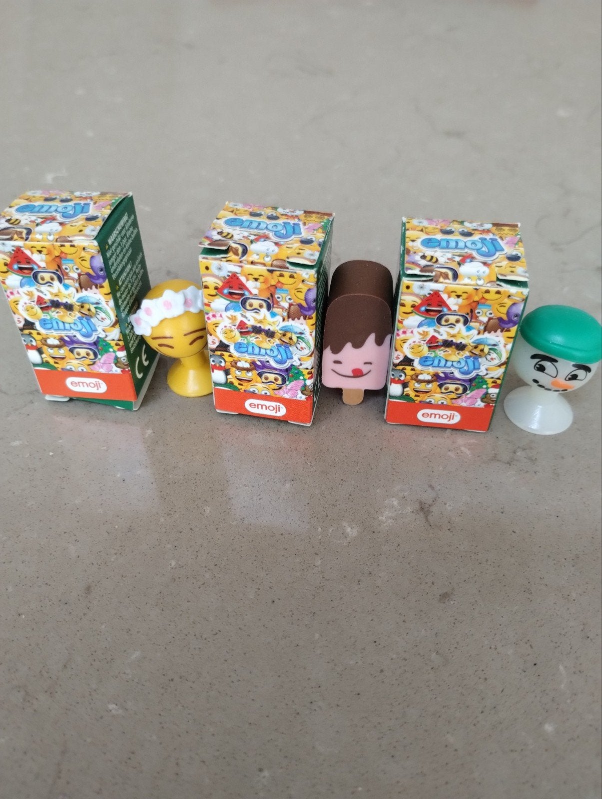 3 x emoji ALDI 2026, Collections, Flippos, Enlèvement, Winter