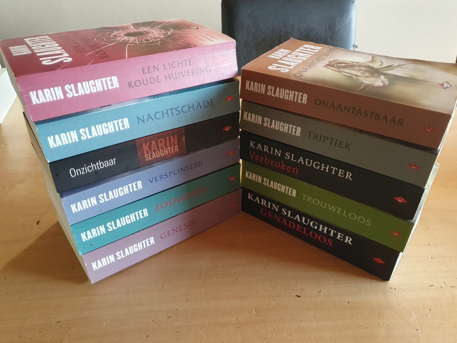 elf boeken van Karin Slaughter, Ophalen, Zo goed als nieuw, Karin Slaughter