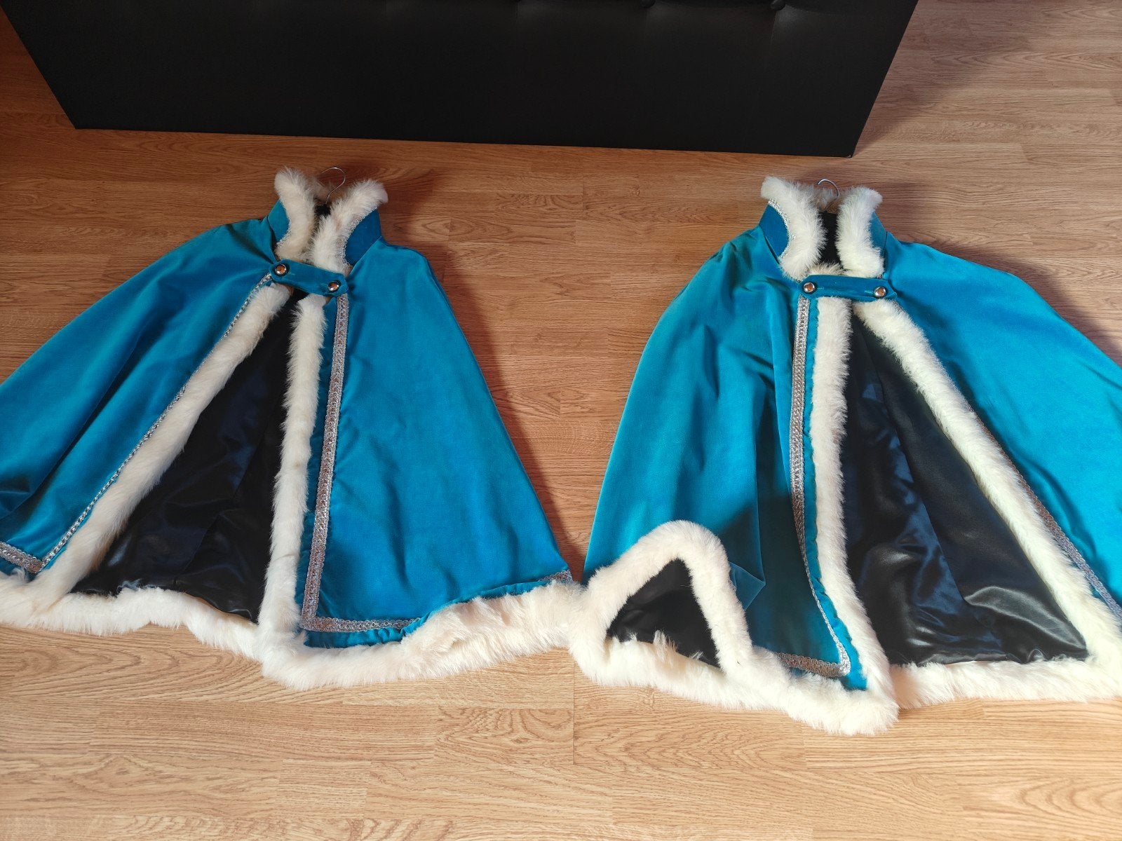 carnaval capes, Ophalen of Verzenden