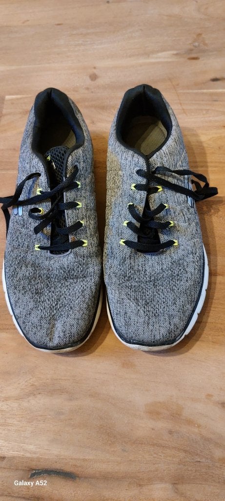 SKECHERS ULTRALICHTE SCHOENEN VAN TRAAGSCHUIM, Ophalen, Overige kleuren, Sneakers, SKECHERS