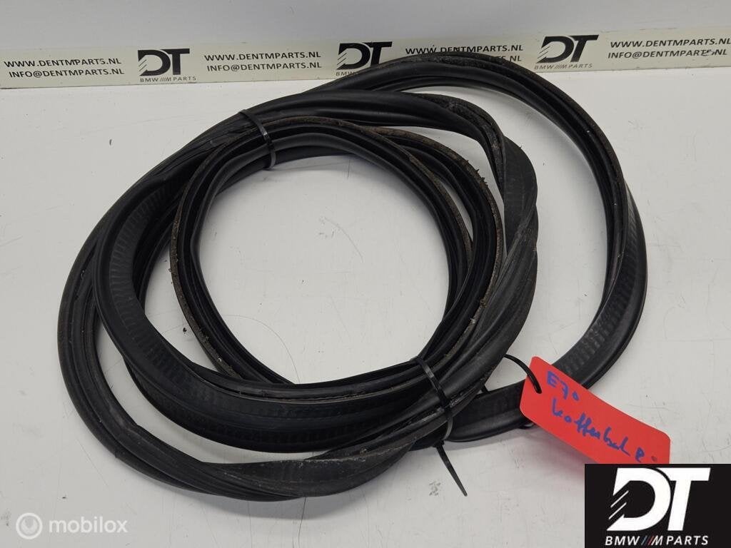 Kofferklep rubber BMW X5 E70 51767177284, Gebruikt, Ophalen of Verzenden, BMW