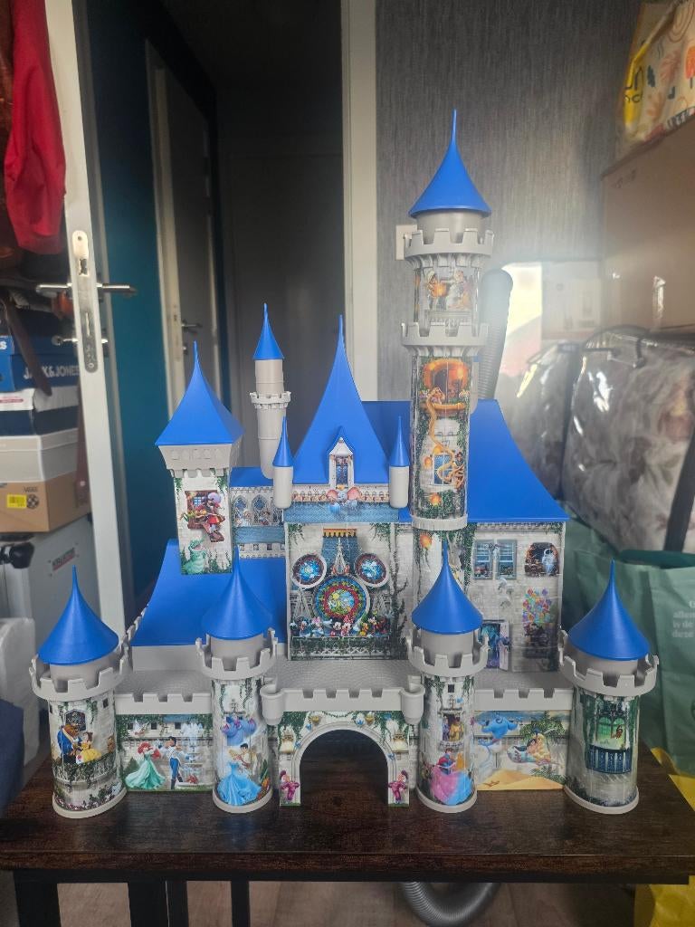 Ravensburger Disney Castle 3D puzzel in perfecte staat, Hobby en Vrije tijd, Ophalen of Verzenden, Minder dan 500 stukjes, Zo goed als nieuw
