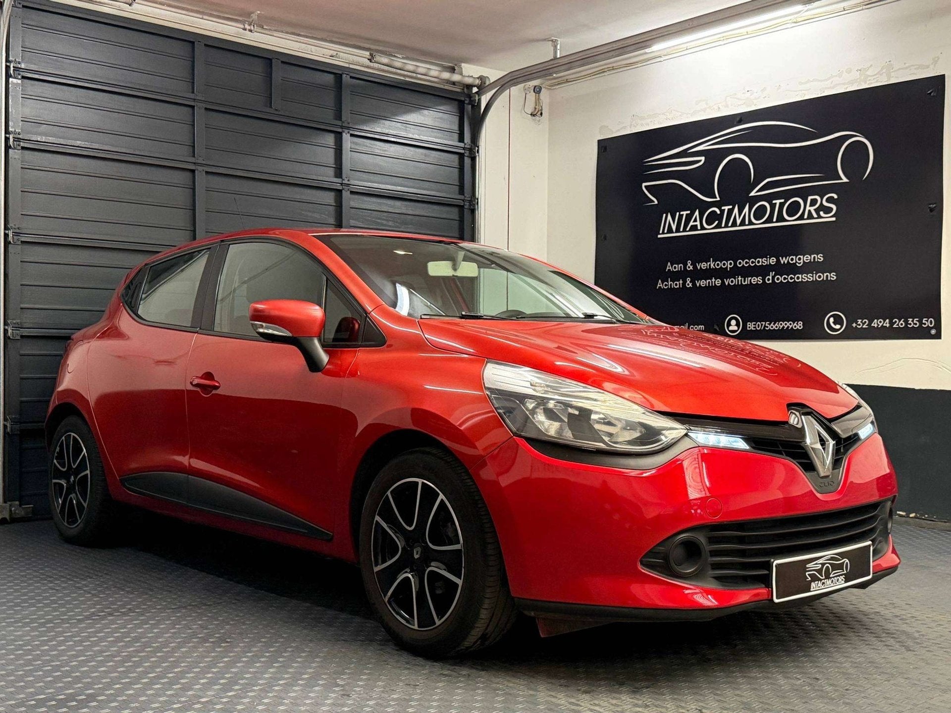 Renault Clio 1.2i Collection 110.000 KM, Rouge, Euro 5, Entreprise, Boîte manuelle