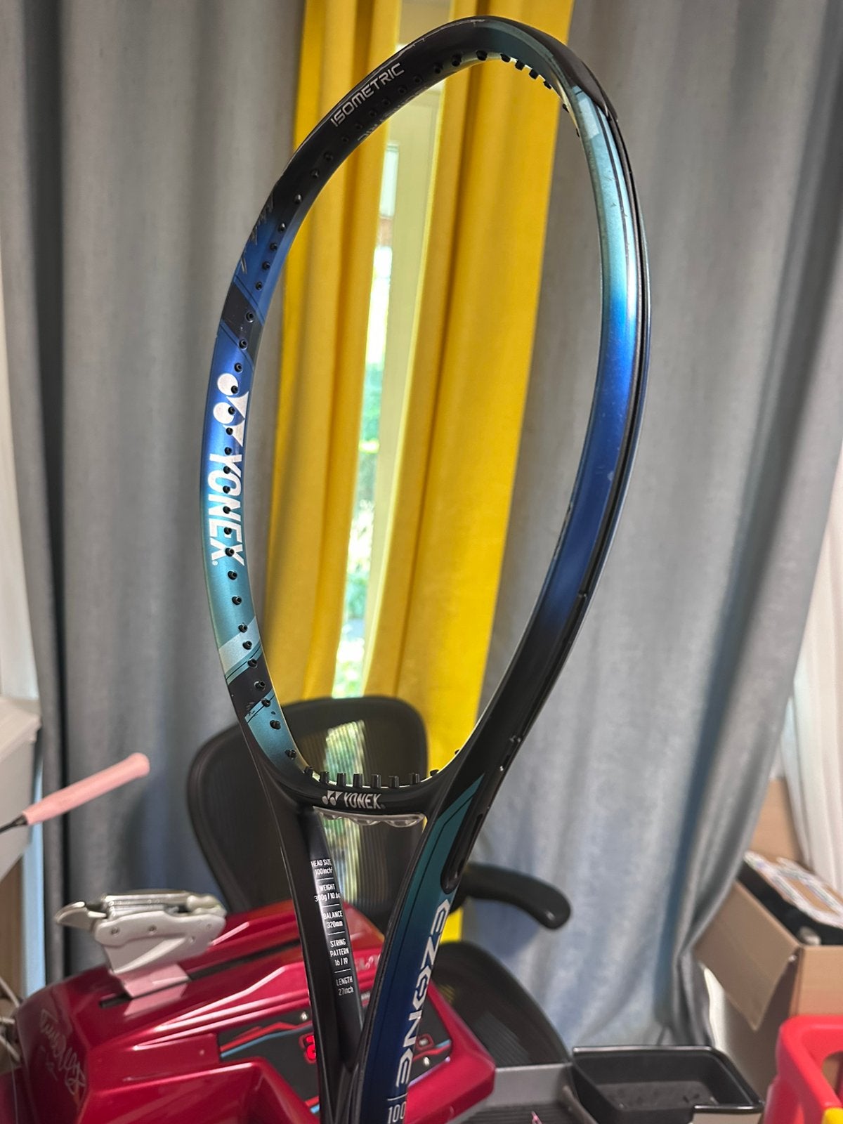 Yonex Ezone 7th Gen 100 inch 300g 320mm  G4 1/4(L2), Sports & Fitness, L2, Autres marques, Raquette, Enlèvement