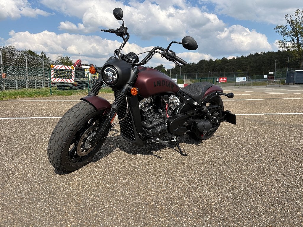 Indian Scout Bobber, Motoren, Motoren | Overige merken, Particulier, Chopper, meer dan 35 kW, 2 cilinders, ABS, LED Verlichting