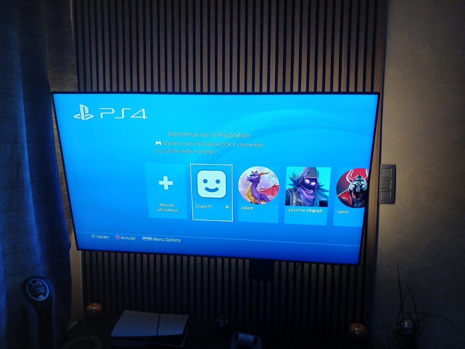 Playstation 4 avec une manette bleue originale, Consoles de jeu & Jeux vidéo, Enlèvement ou Envoi, Avec 1 manette, Utilisé, 1 TB