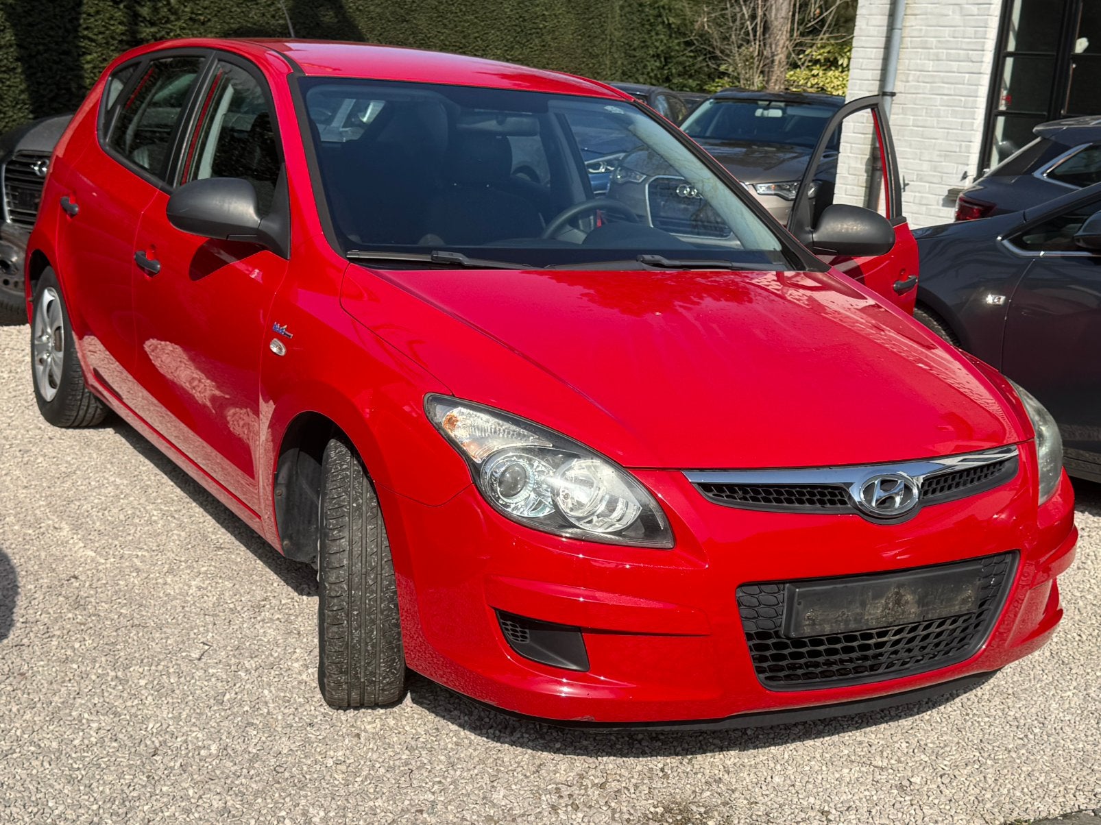 Hyundai i30 1.4i benzine - Airco*93000KM*GARANTIE!, Voorwielaandrijving, Stof, https://public.car-pass.be/vhr/ae48c5d1-7ed3-4832-b1ba-e0c0770f5fb1