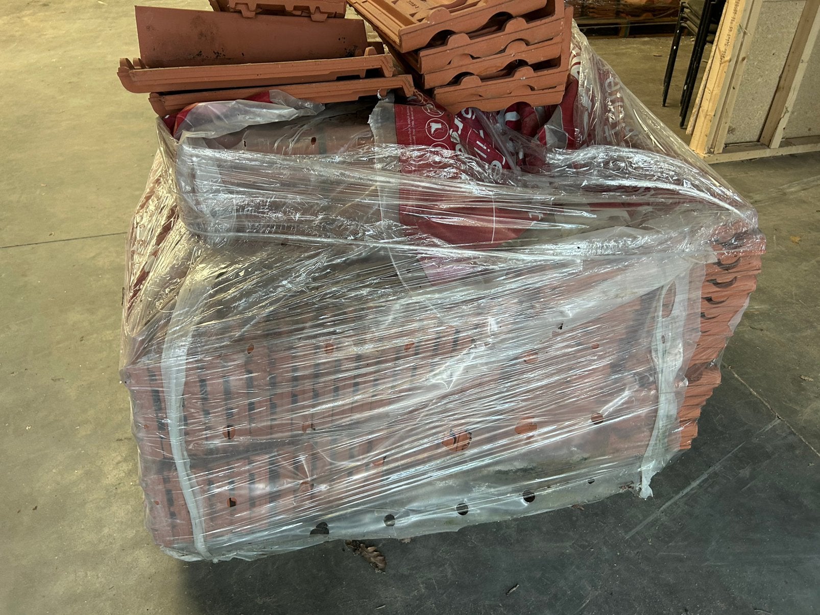 Dakpannen, Doe-het-zelf en Bouw, Ophalen, Steen of Klei, Zo goed als nieuw, 15 m² of meer