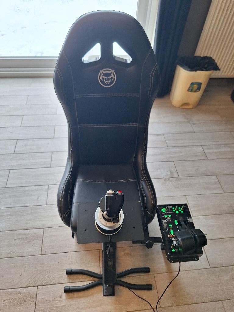 Siège Thrustmaster warthog +VR, Enlèvement, Utilisé