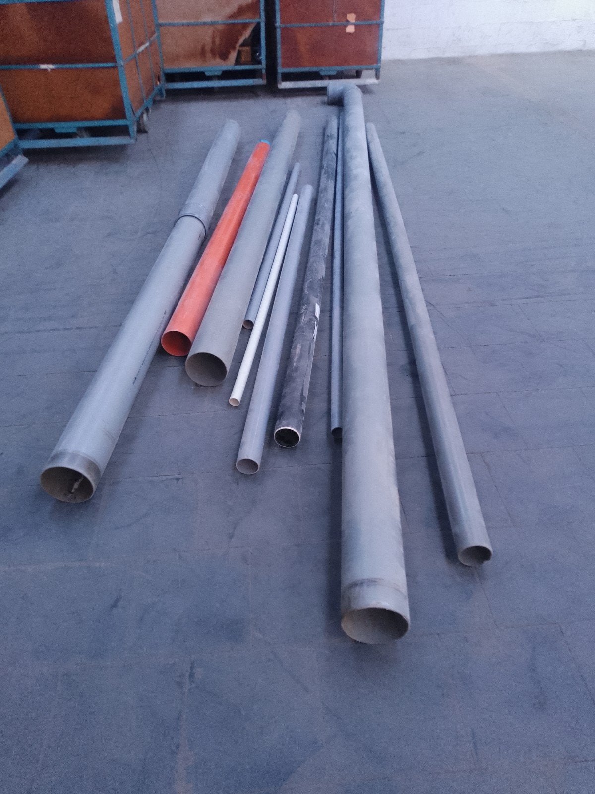 lot PVC-buizen te koop voor SUPER LAGE PRIJS, Ophalen, PVC, 4 tot 6 meter, 80 mm of meer