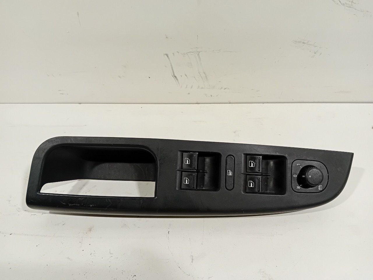 Bedieningspaneel elektrische ramen Volkswagen Golf, Auto-onderdelen, Onderdelen@venauto.nl, Van der Ven Autorecycling B.V., Gebruikt