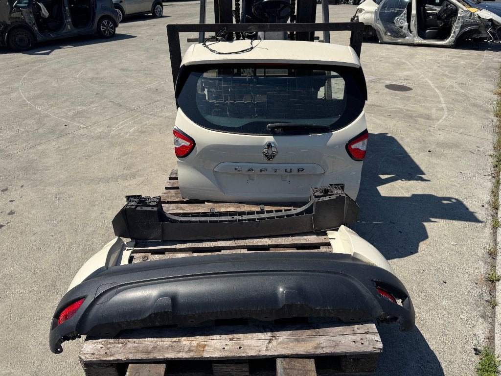 Hayon + Pare choc + renfort Renault Captur, Autos : Pièces & Accessoires, Arrière, Renault, Haillon arrière, Enlèvement