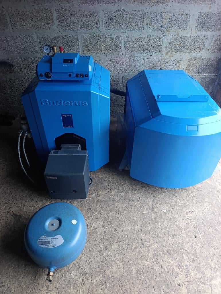 Buderus G125 mazout. Année 2020, Enlèvement, Comme neuf, Radiateur