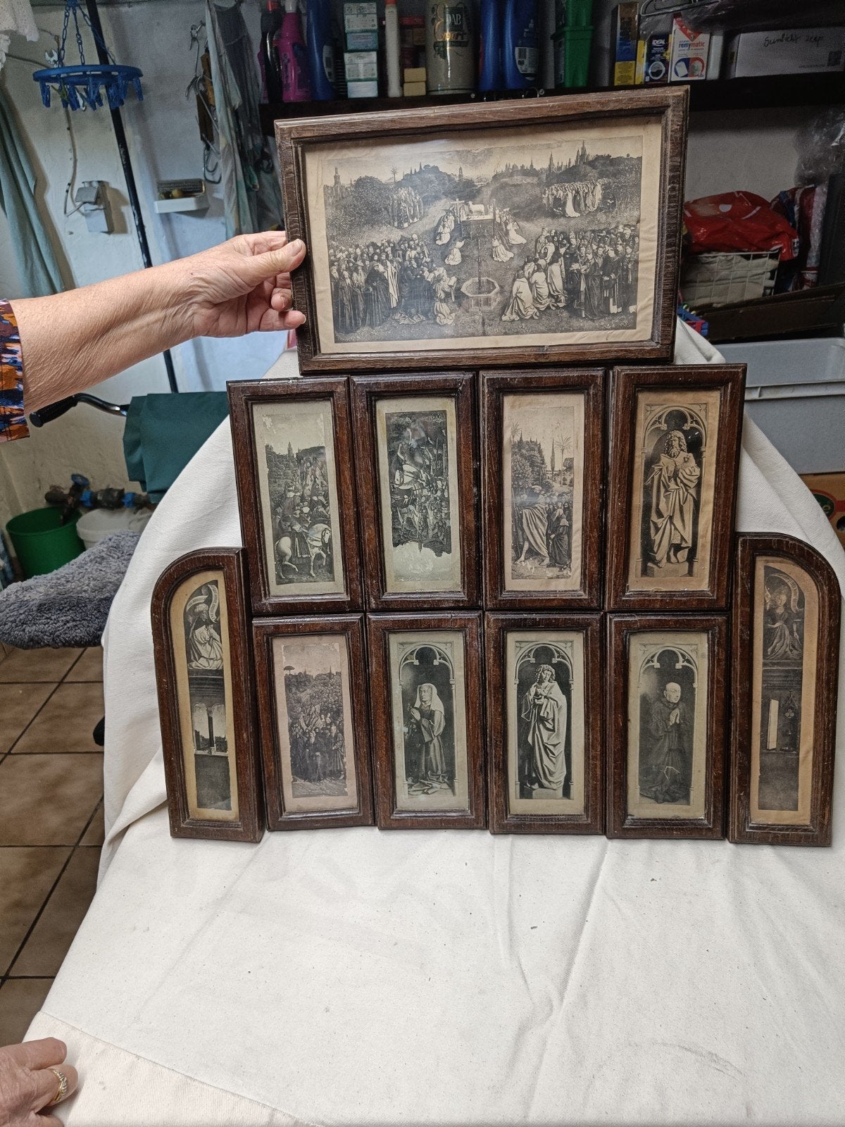 11 kaders heel oud een offering van schaap ,ridders te paard, Antiek en Kunst, Ophalen