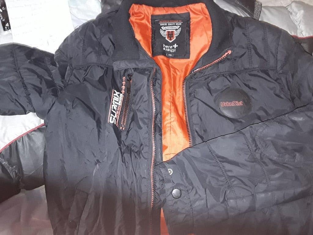 Veste coupe vent matelassée T170, Garçon, Pull ou Veste, C&a, Comme neuf