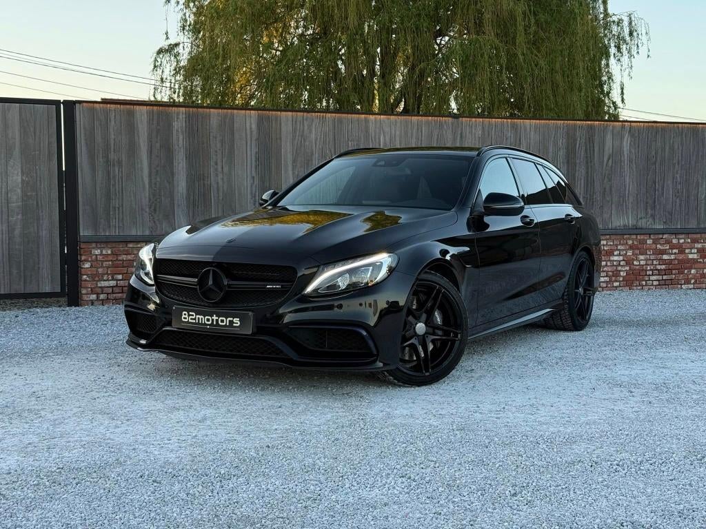 mercedes c63 AMG/lichte vracht/btw aftrekbaar/led/105000km, Auto's, Automaat, Achterwielaandrijving, Zwart, Bedrijf