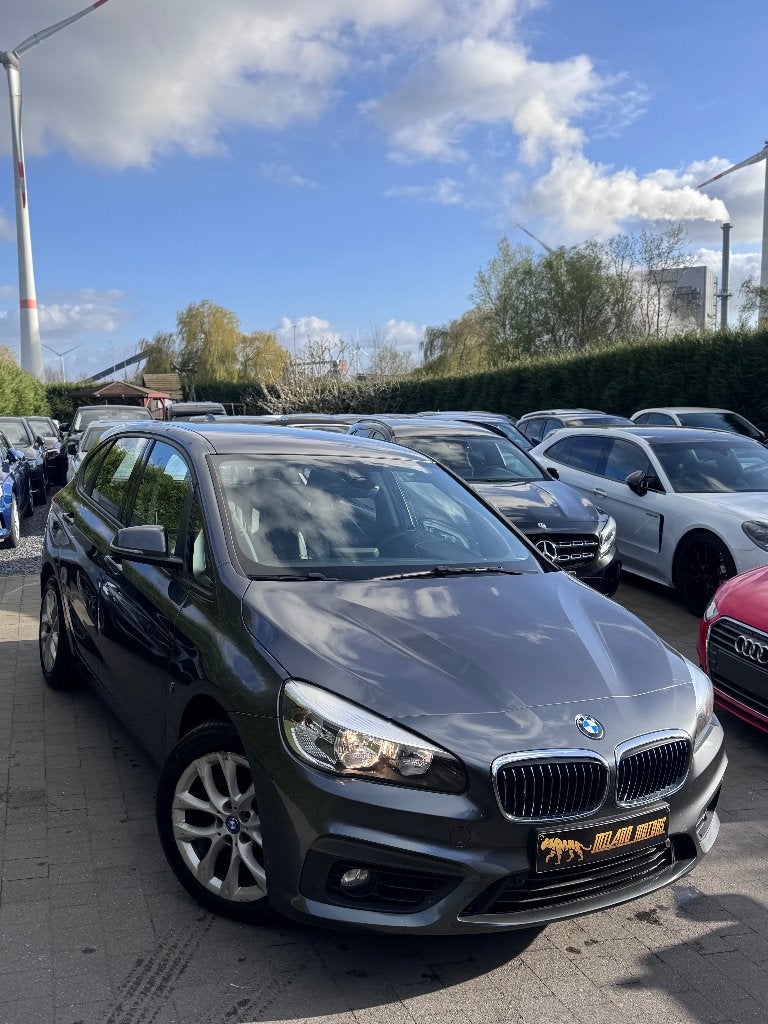 BMW 225EX 2017, Cuir, Argent ou Gris, Euro 6, Entreprise