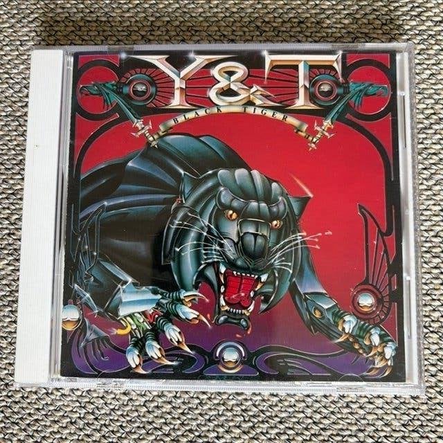 CD Heavy Metal - Y&T - Black Tiger (Collector's), Enlèvement ou Envoi, Heavy metal