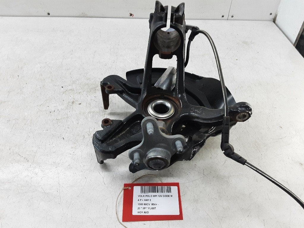MOYEU DE ROUE AVANT DROIT Polo VI (AW1) (2Q0407256M), Volkswagen, Mevr. I. Hauben, Utilisé, Rue de l'Espoir 34 34
4030  GRIVEGNÉE, BE