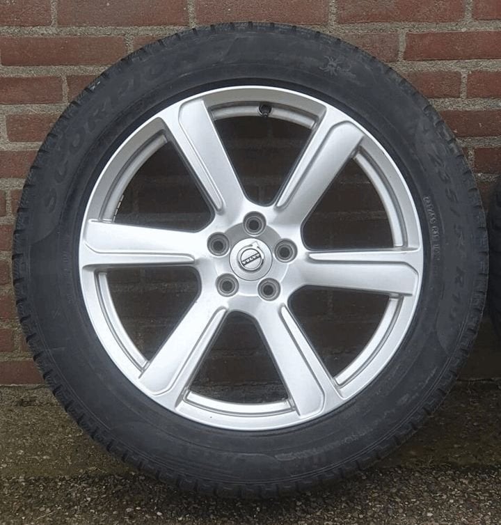 winterset Volvo xc90, Autos : Pièces & Accessoires, Pneus et Jantes, Pneus hiver, Véhicule de tourisme, -